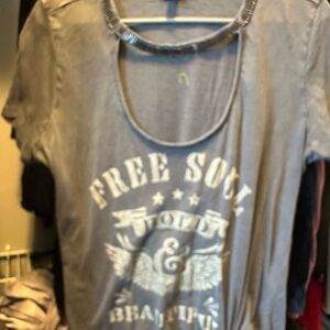 Free Soul Gray Short Sleeve Tee